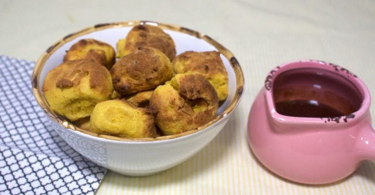 Featured image of post Bolinho De Chuva De Cenoura Com Chocolate Com certeza a crian ada vai adorar o bolinho de chuva de cenoura e voc tamb m pois ele muito macio gostoso e perfeito para deixar a sua tarde muito mais feliz e gostosa